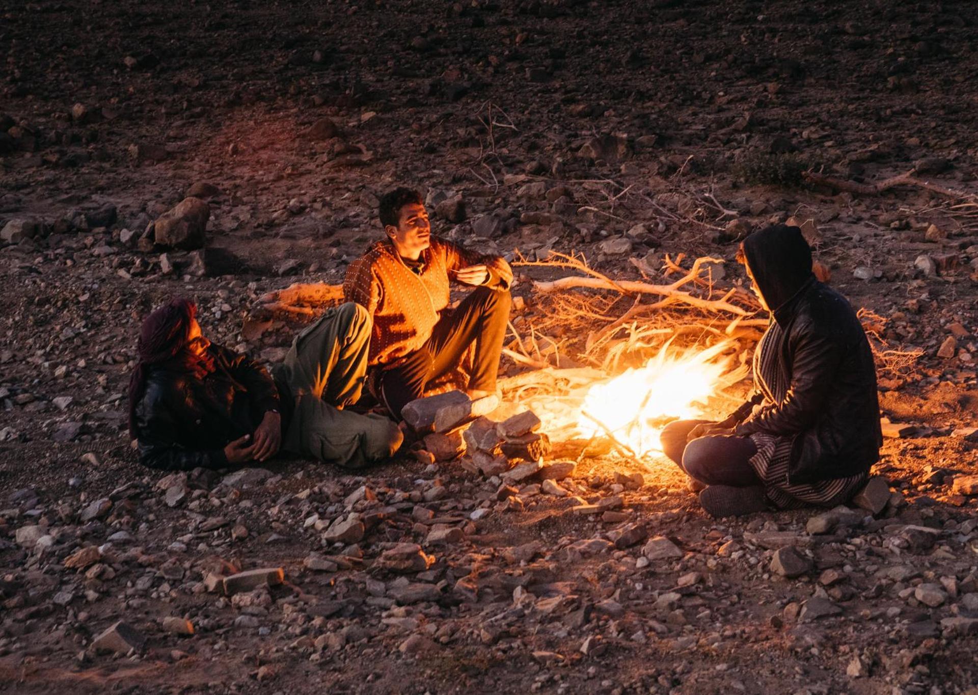 Готель Bivouac Les Nomades & Foum Zguid To Chegaga Tours Екстер'єр фото