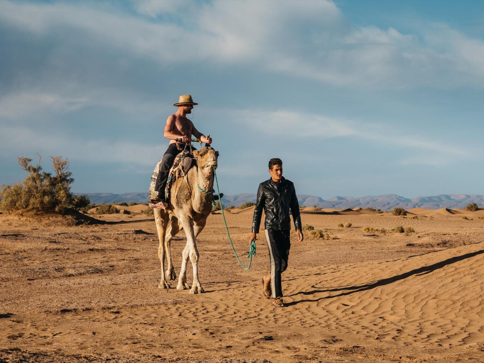 Готель Bivouac Les Nomades & Foum Zguid To Chegaga Tours Екстер'єр фото